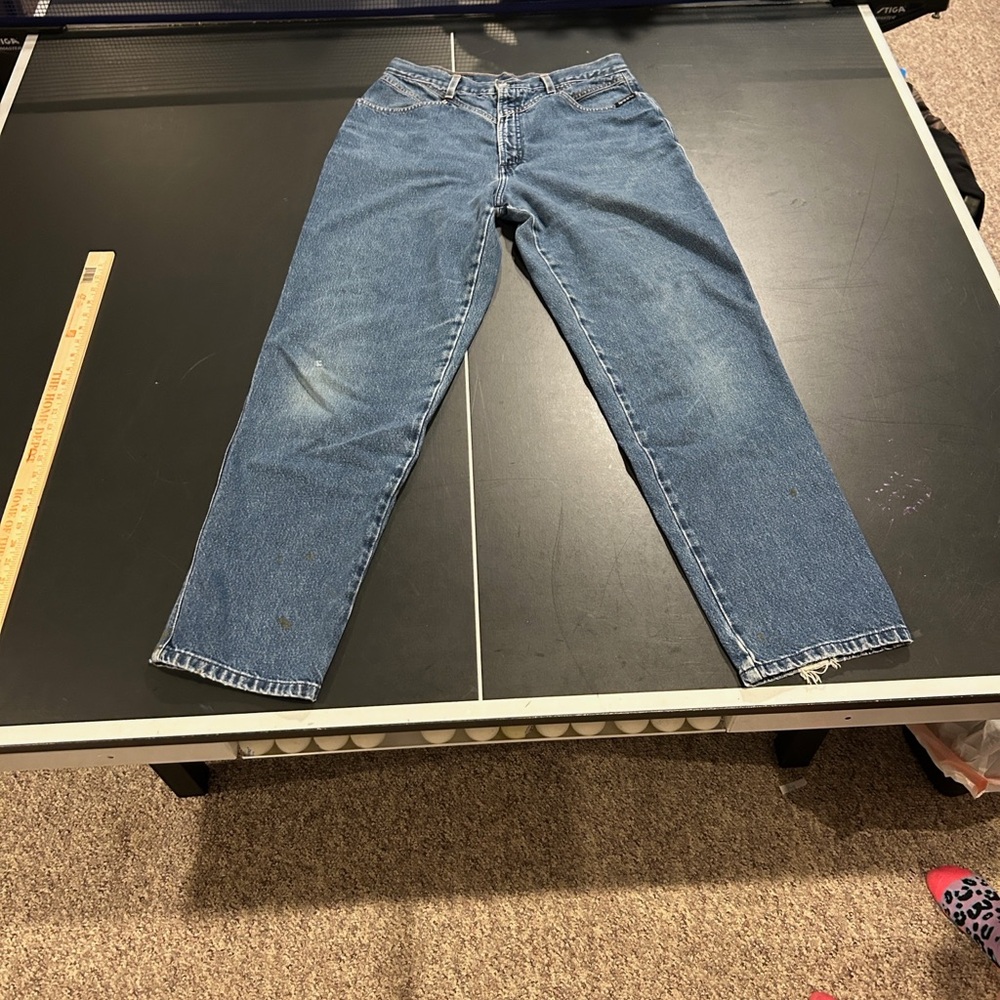 Women’s Rocky Mountain clothing co high wasted 90s vintage jeans in size 33x34